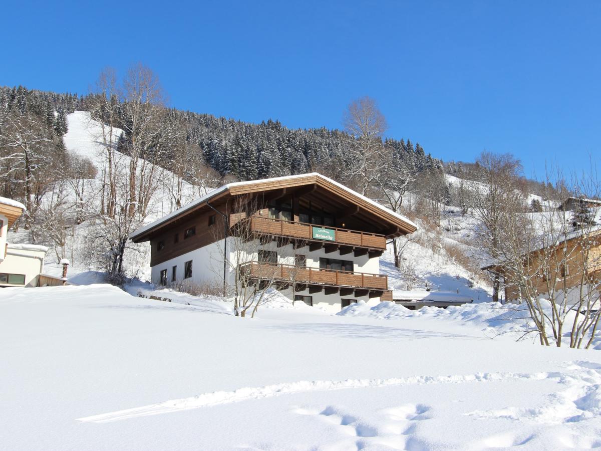 Luxe vakantiehuis met sauna in Saalbach-Hinterglemm Oostenrijk